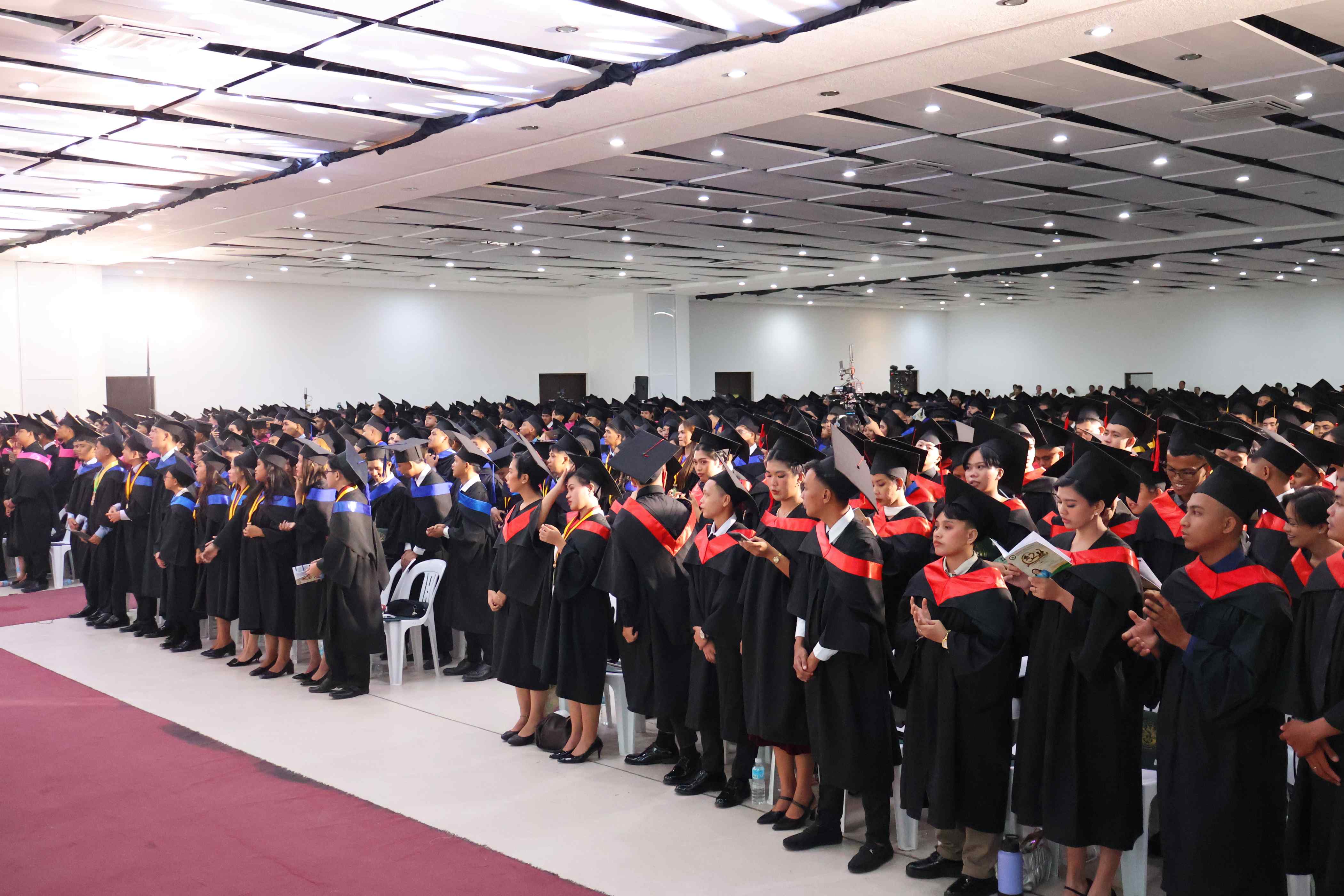 MinSU sends 1,902 young professionals into workforce to drive Mindoro, nation’s development